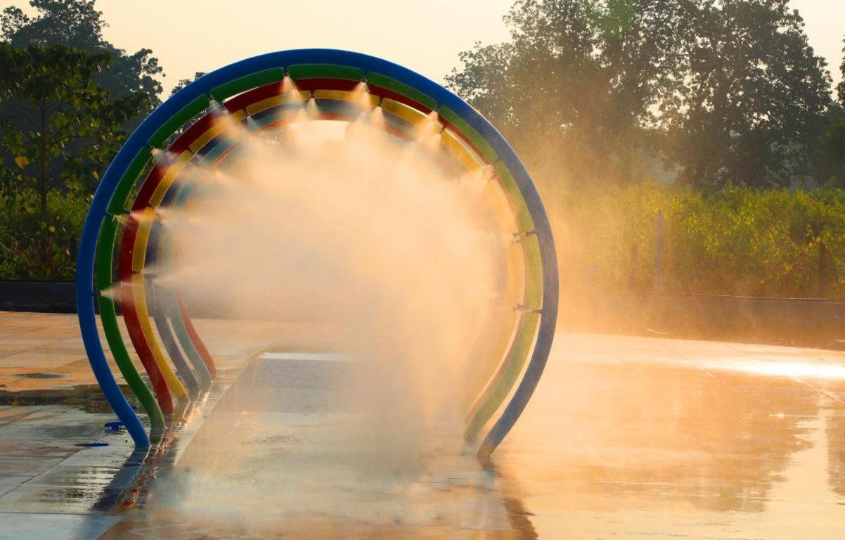 Nisarg Resort Jabalpur Buitenkant foto